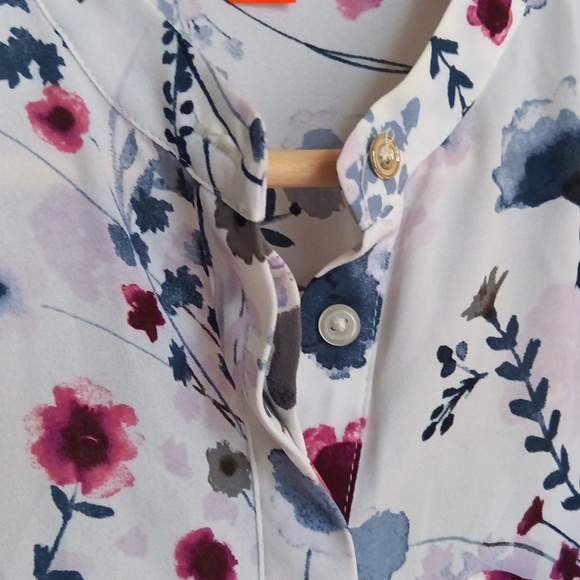 P19" L28" Joe Fresh Multicolor Floral High-low Round Hem Women's Blouse - Picture 7 of 17